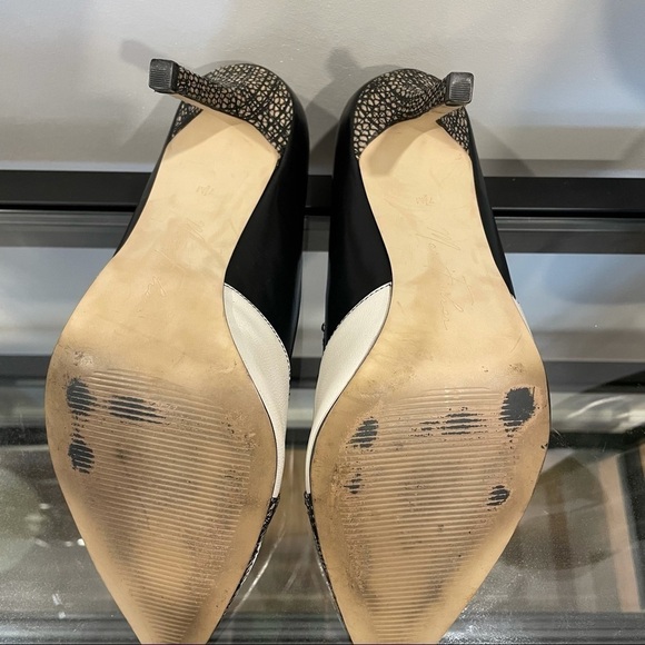 MARC FISHER Black and Cream Heels - Picture 6 of 9